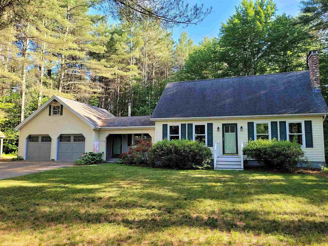 12 Lacasse Dr, Milton, VT
